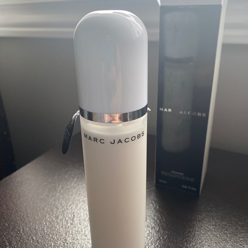 Marc Jacobs re(cover) coconut setting mist